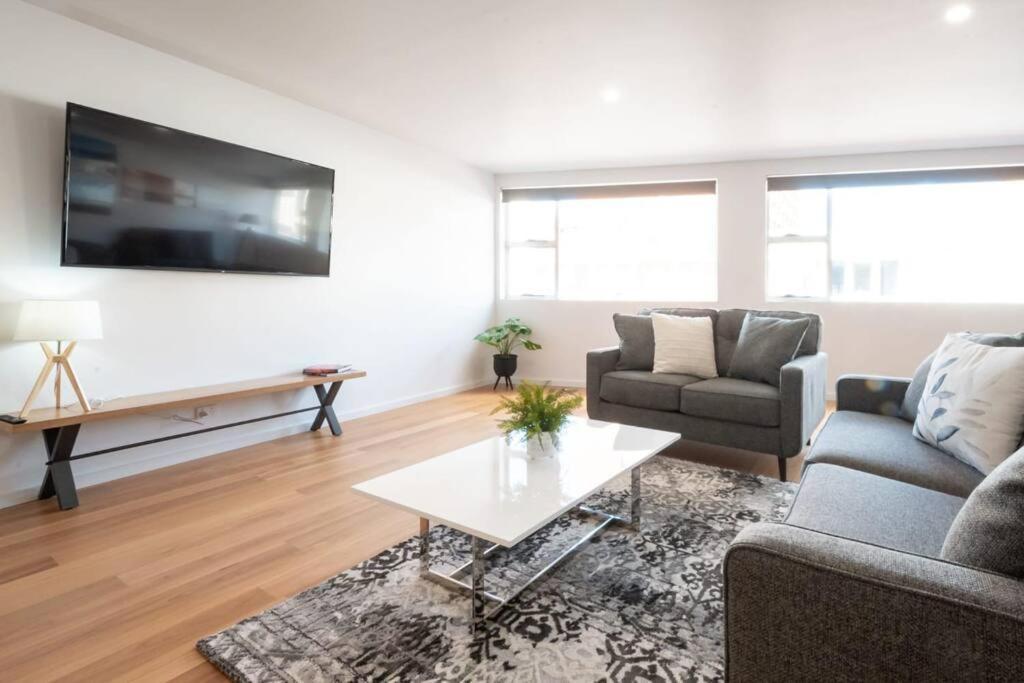 Central Modern 2 Bedroom With Wifi Launceston Bagian luar foto