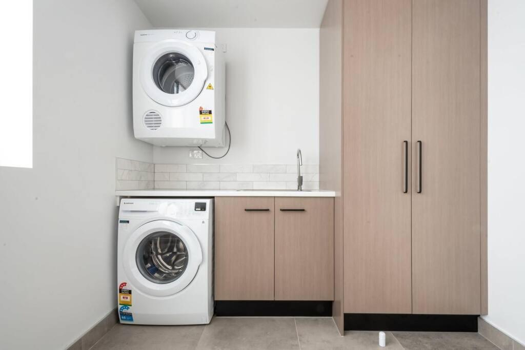 Central Modern 2 Bedroom With Wifi Launceston Bagian luar foto