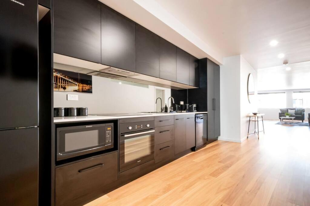 Central Modern 2 Bedroom With Wifi Launceston Bagian luar foto