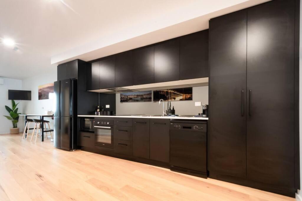 Central Modern 2 Bedroom With Wifi Launceston Bagian luar foto